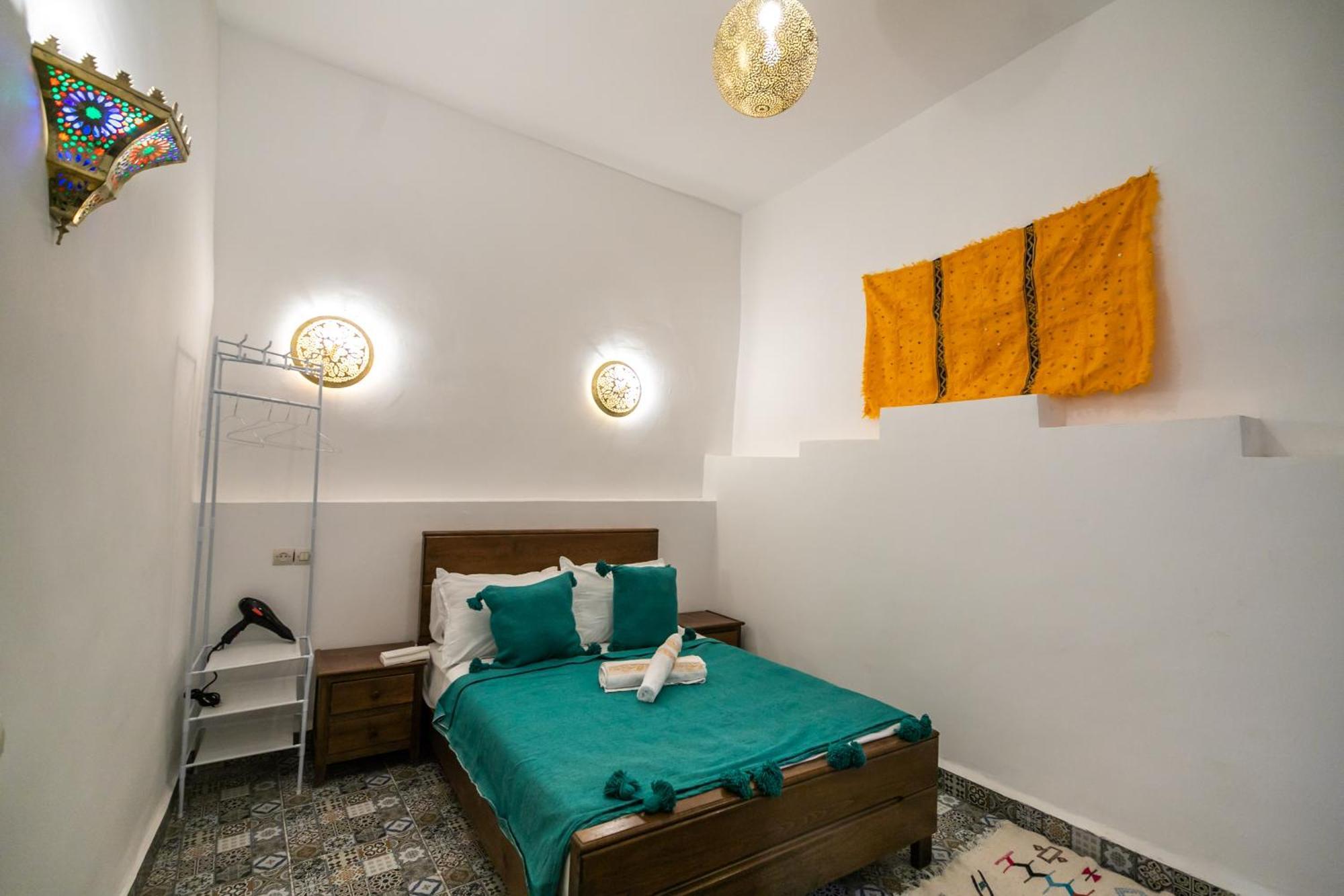 Riad Fes Lile Luaran gambar