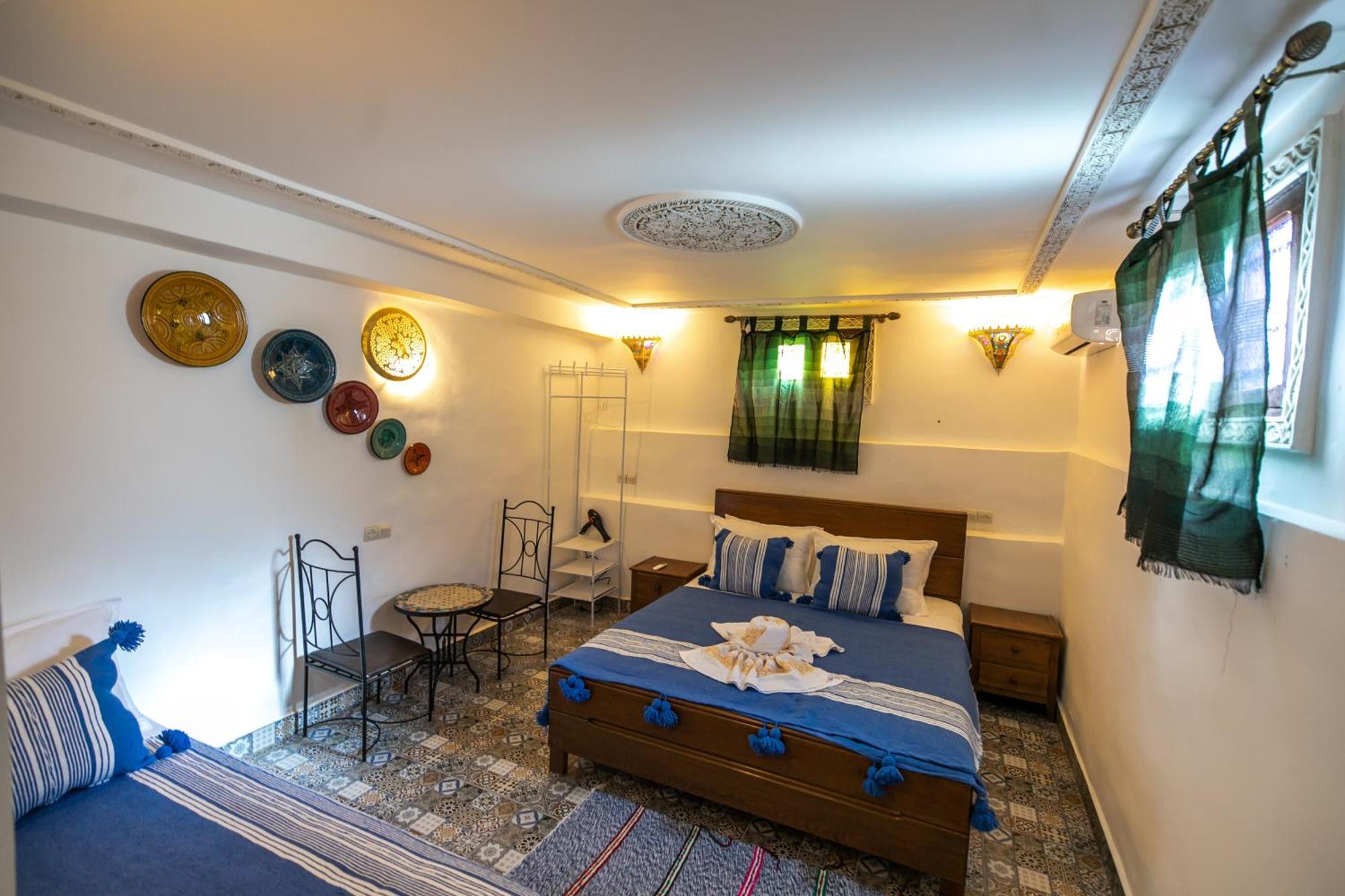 Riad Fes Lile Luaran gambar