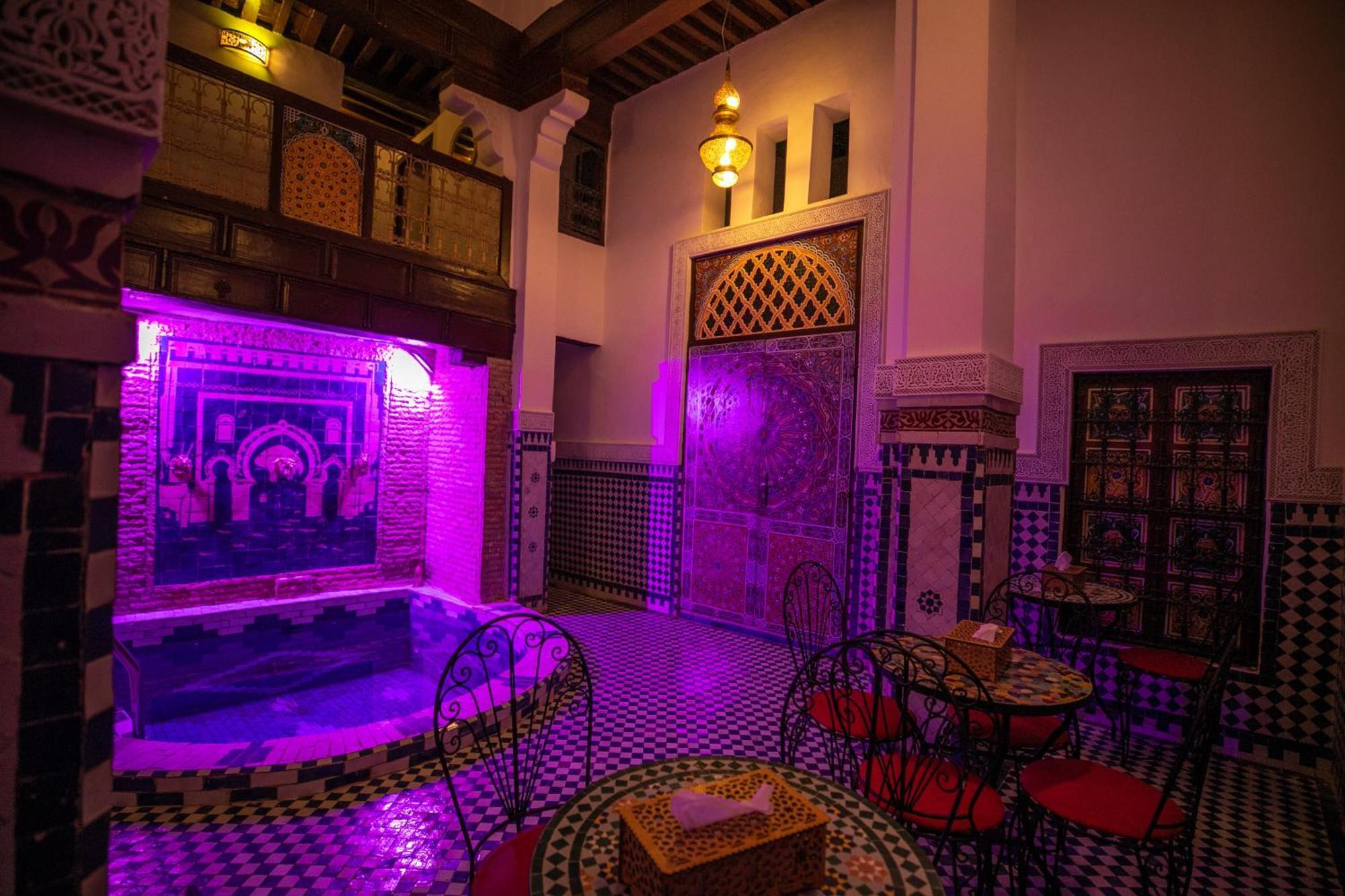 Riad Fes Lile Luaran gambar