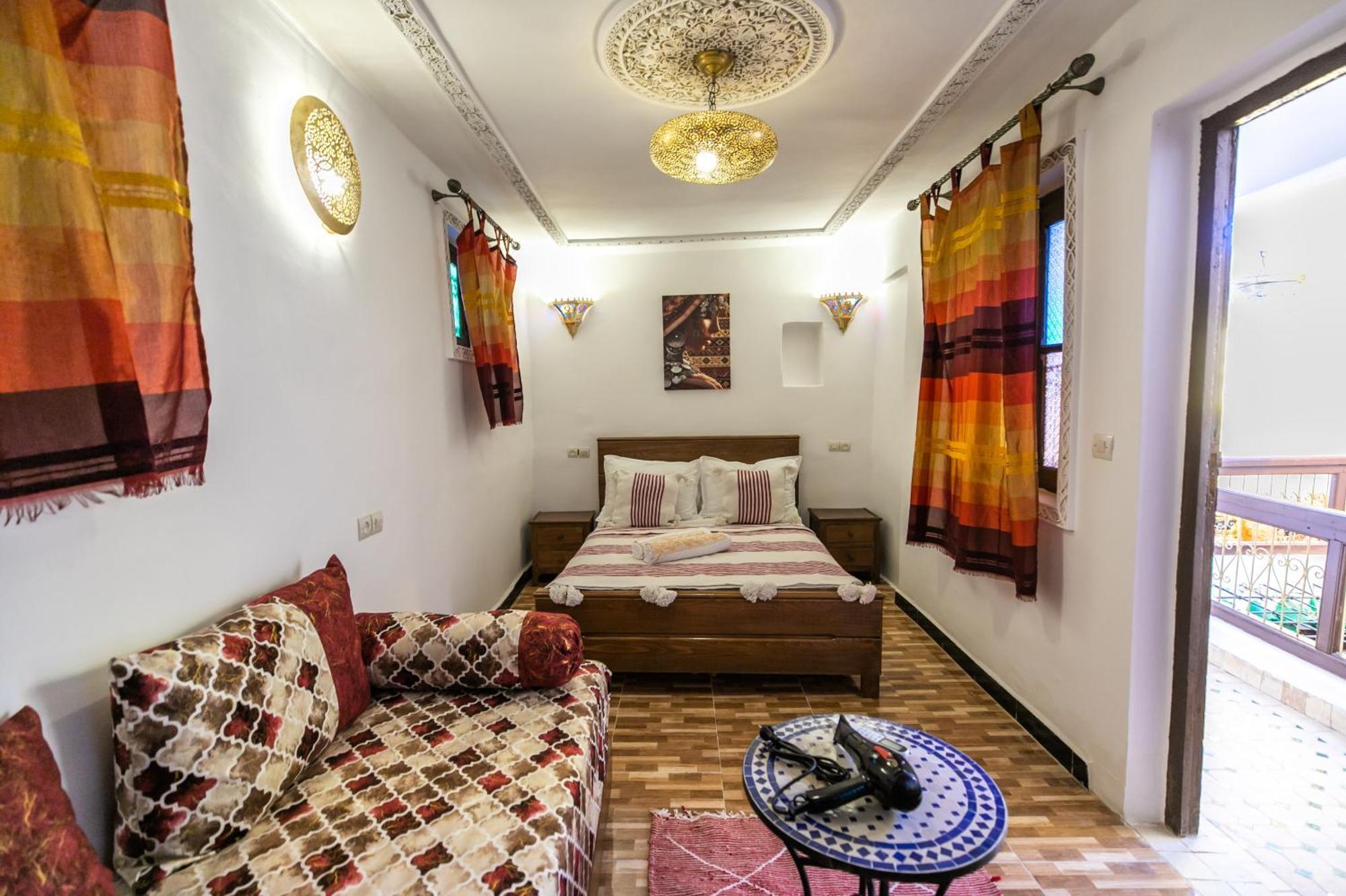 Riad Fes Lile Luaran gambar