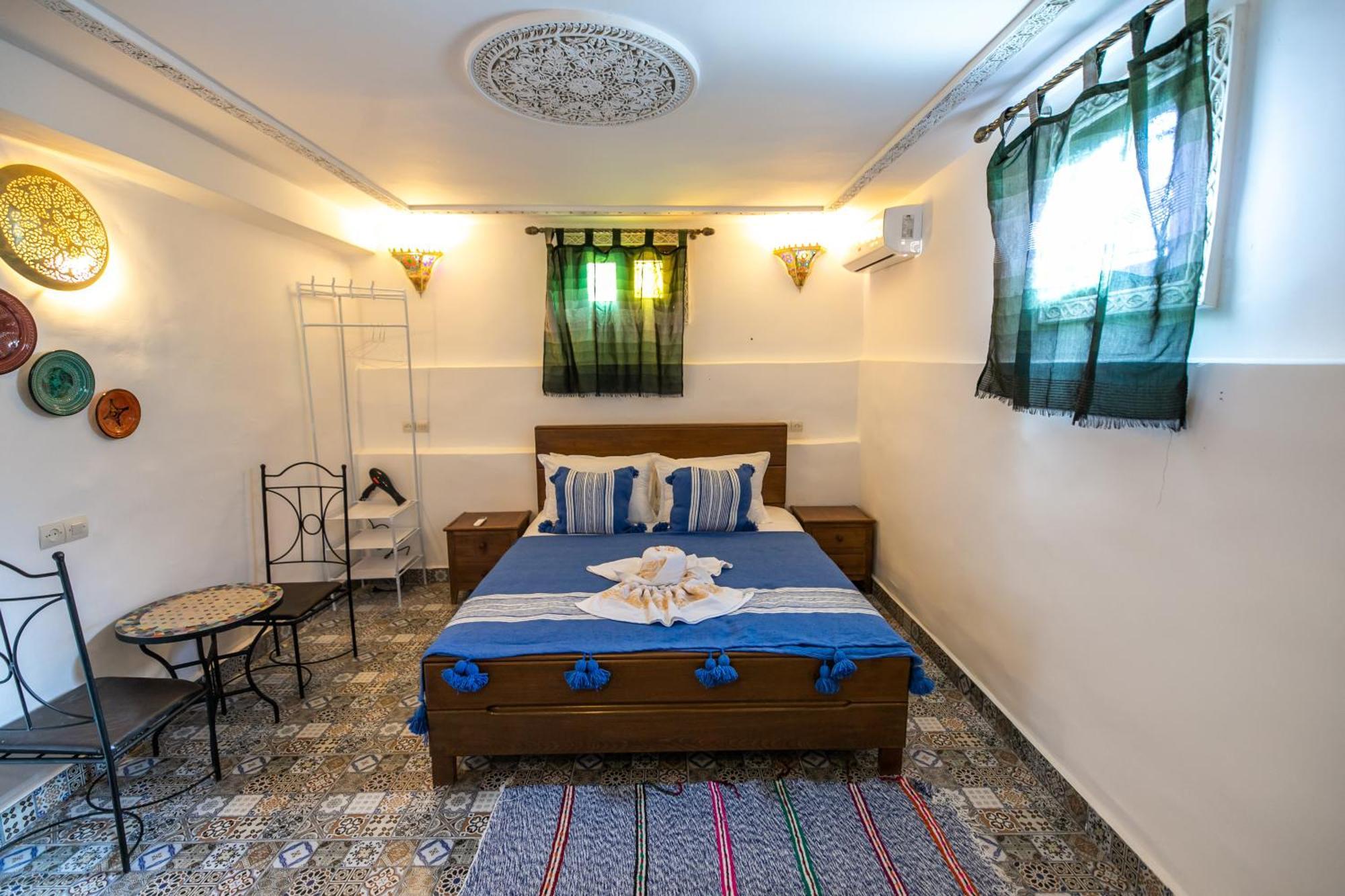 Riad Fes Lile Luaran gambar