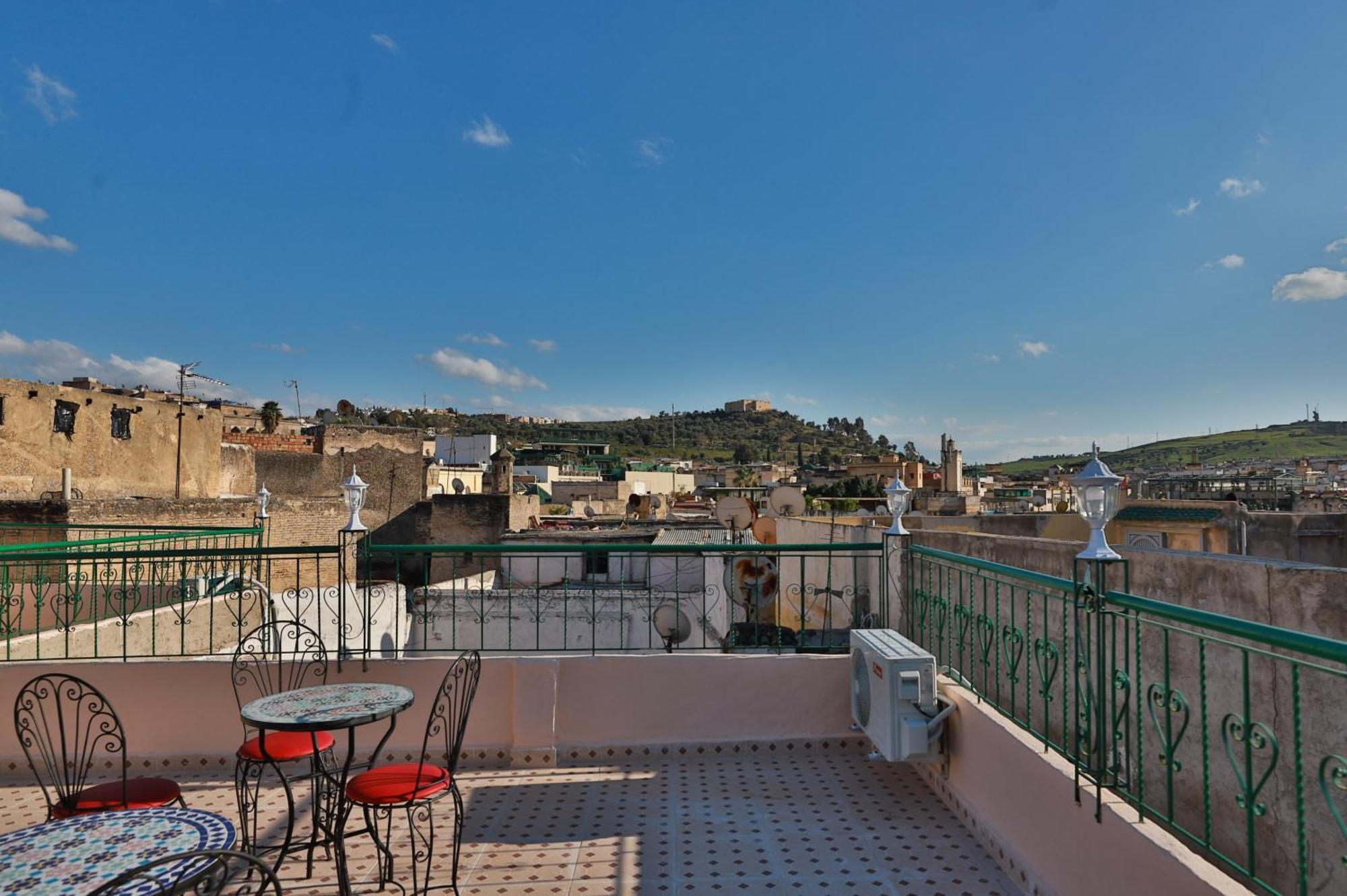 Riad Fes Lile Luaran gambar