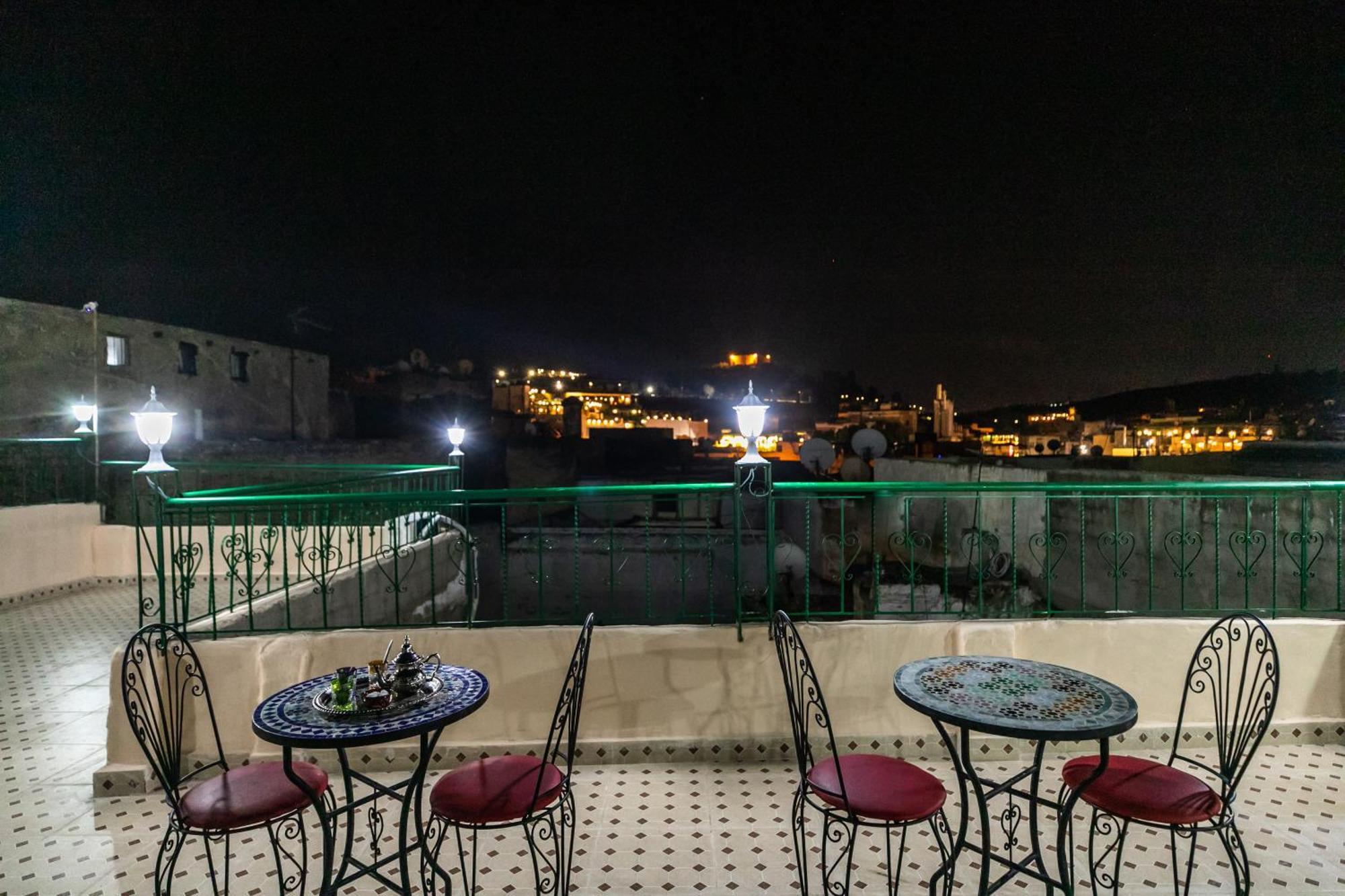 Riad Fes Lile Luaran gambar