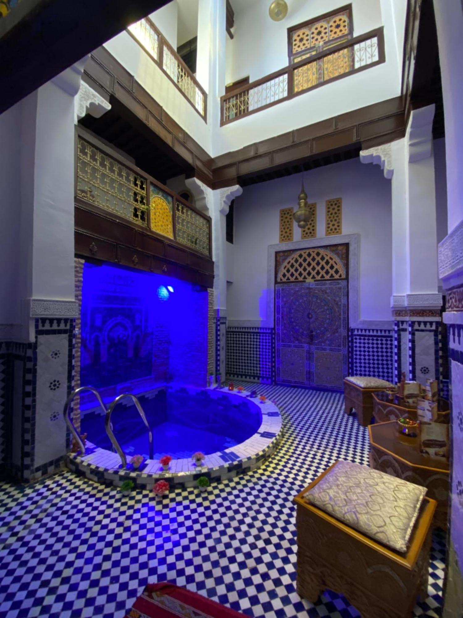 Riad Fes Lile Luaran gambar