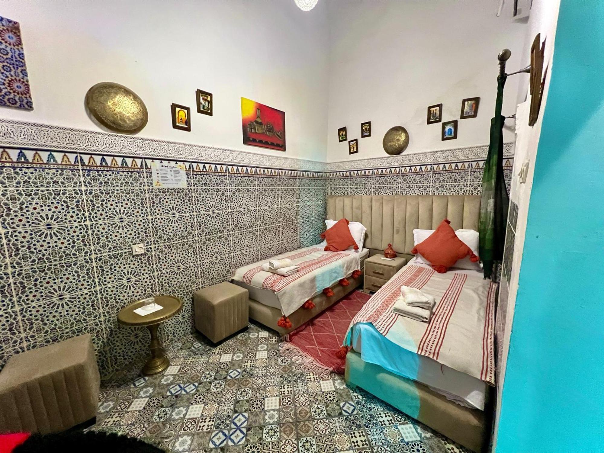 Riad Fes Lile Luaran gambar