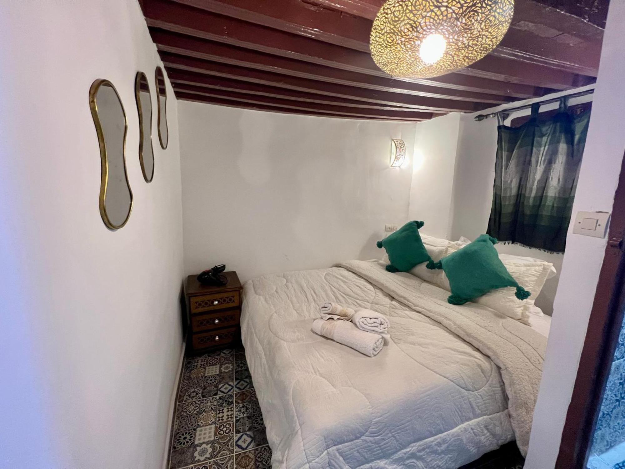 Riad Fes Lile Luaran gambar