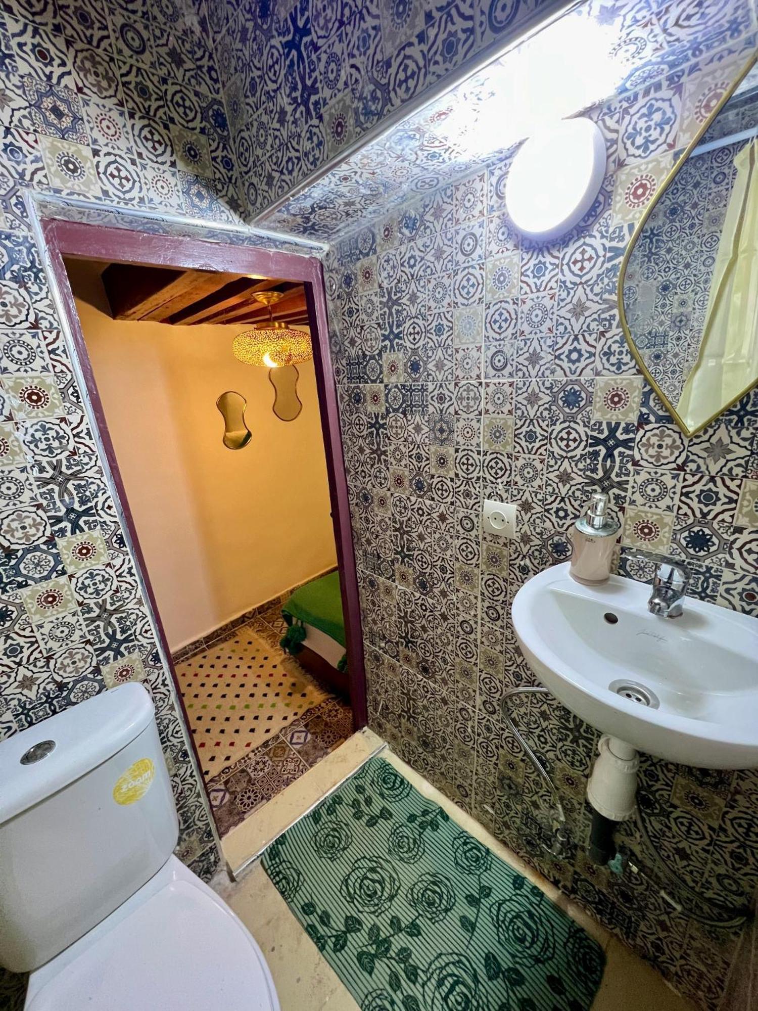 Riad Fes Lile Luaran gambar